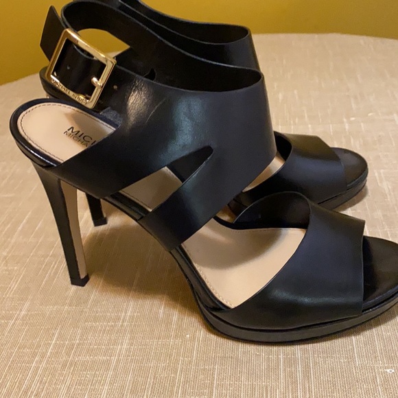 Michael Kors sandals - Picture 5 of 10